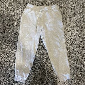 Lululemon 7/8 Scuba joggers. Size 10